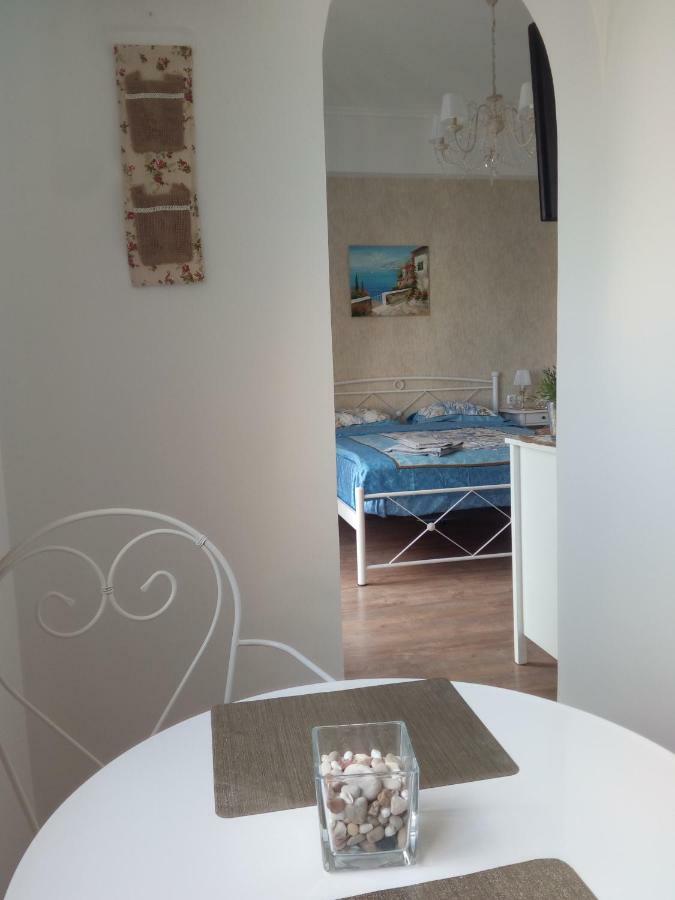 Apartment "Happiness" Near Metro And Center Atenas Exterior foto