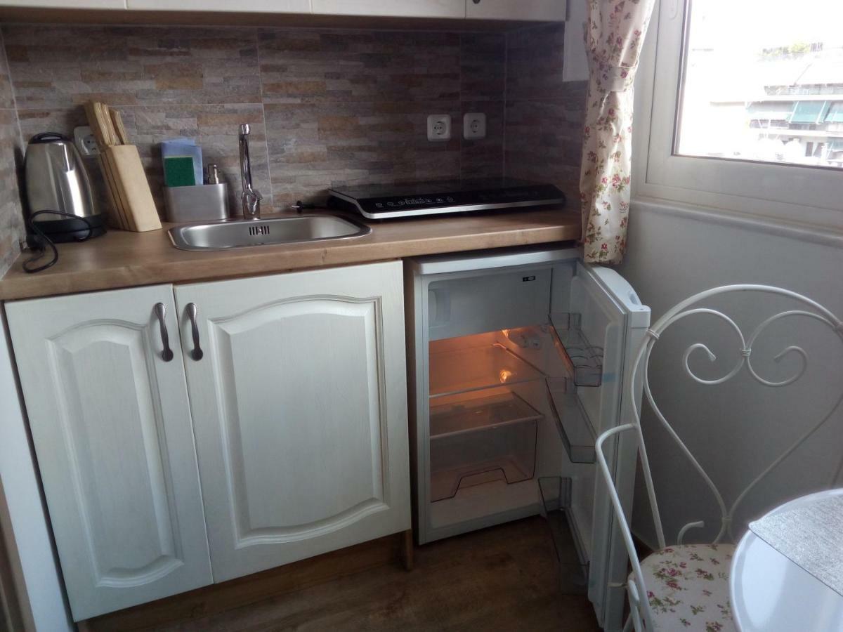 Apartment "Happiness" Near Metro And Center Atenas Exterior foto