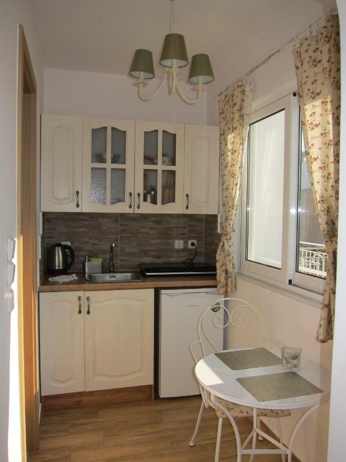Apartment "Happiness" Near Metro And Center Atenas Exterior foto