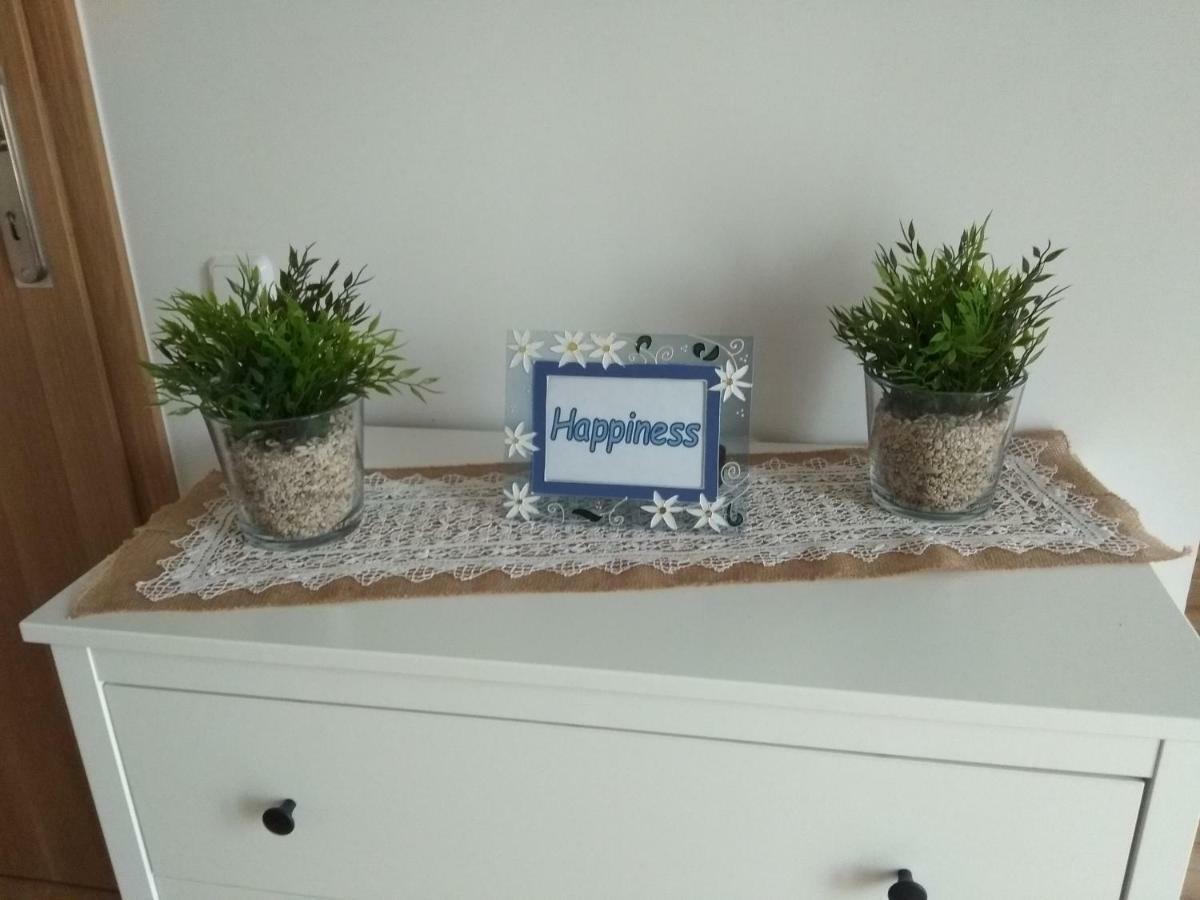 Apartment "Happiness" Near Metro And Center Atenas Exterior foto