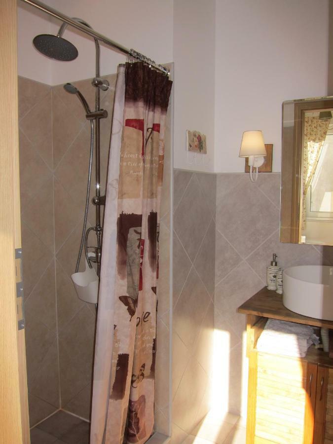 Apartment "Happiness" Near Metro And Center Atenas Exterior foto
